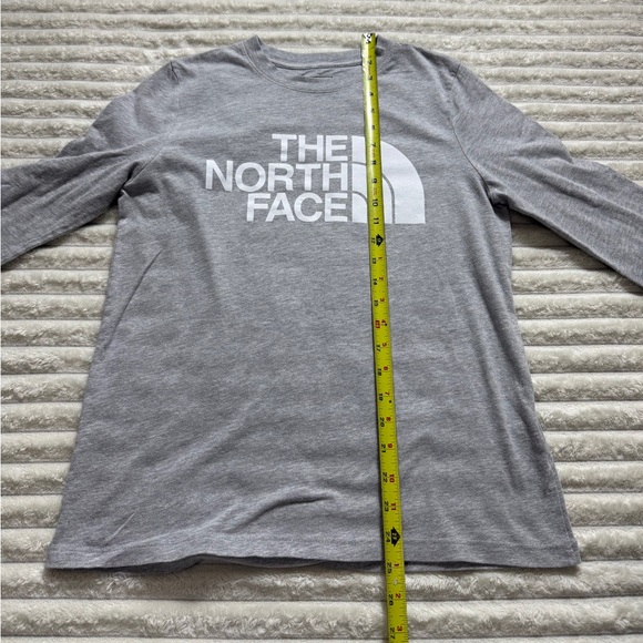 The North Face women’s Gray Logo Crew Neck Long Sleeve T-Shirt Size S - Picture 5 of 7